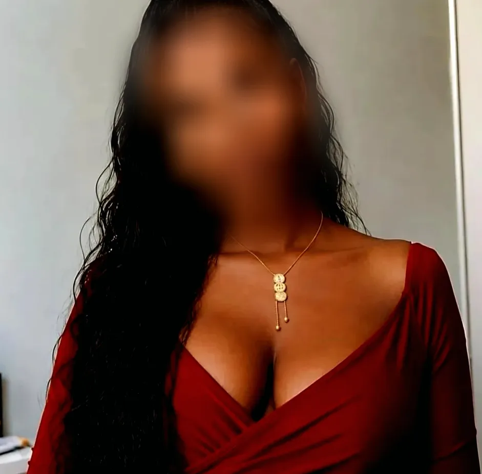Petra, 23